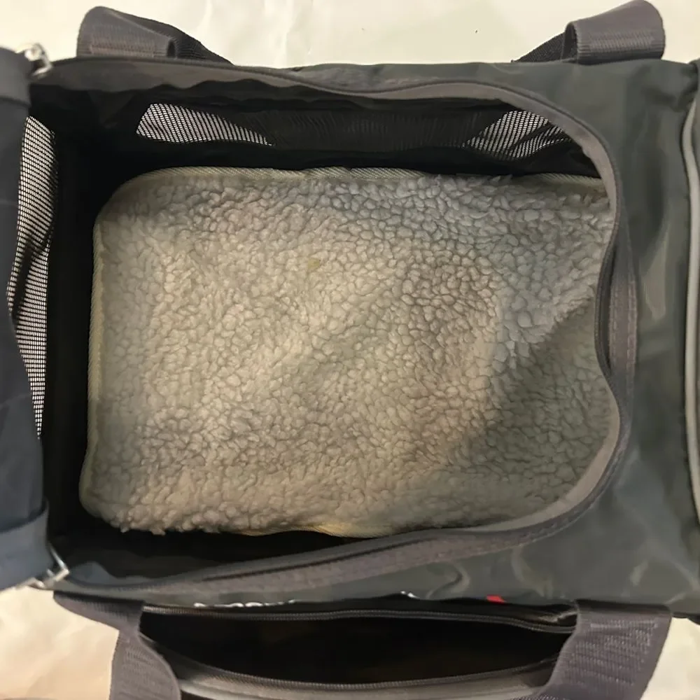 NIB!! Travel Pet Carrier, Airline Approved & Guaranteed On Board - Gray, Medium